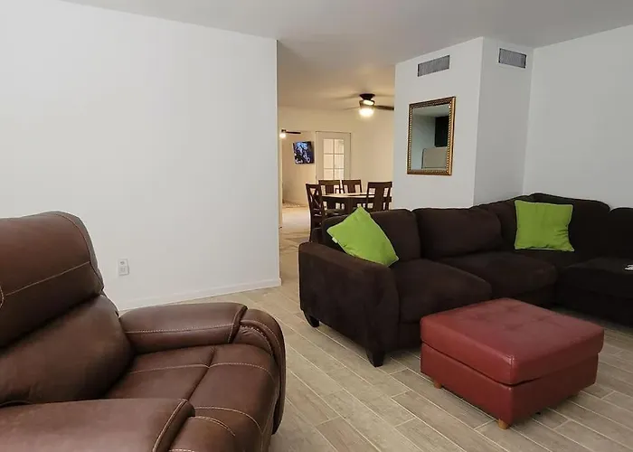 Holiday home Casa Sunrise, Large Home, Minutes From Airport, Yrmc, Mexico Borders Yuma