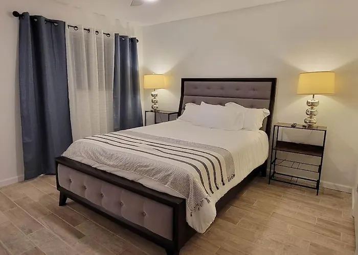 Holiday home Casa Sunrise, Large Home, Minutes From Airport, Yrmc, Mexico Borders Yuma